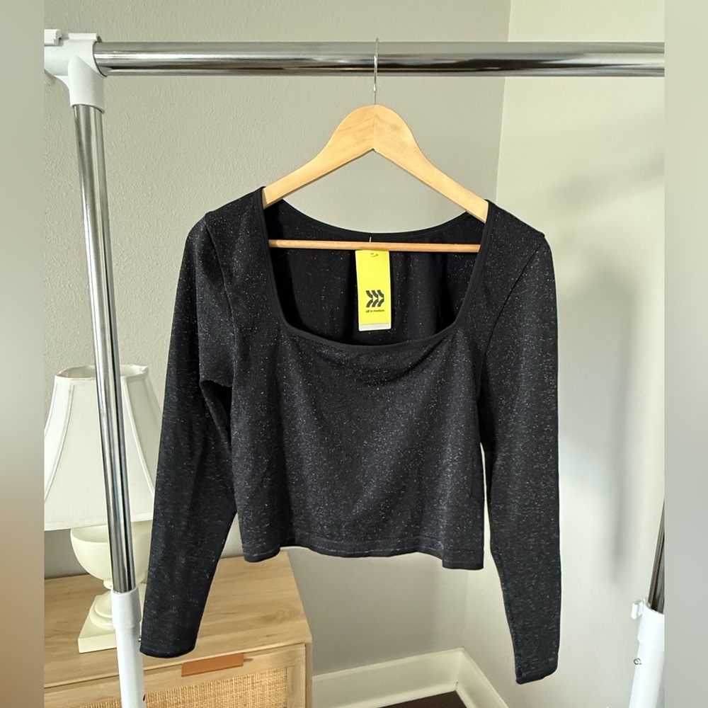NEW All in Motion Black Shiny Long‎ Sleeve Crop Top Size XL